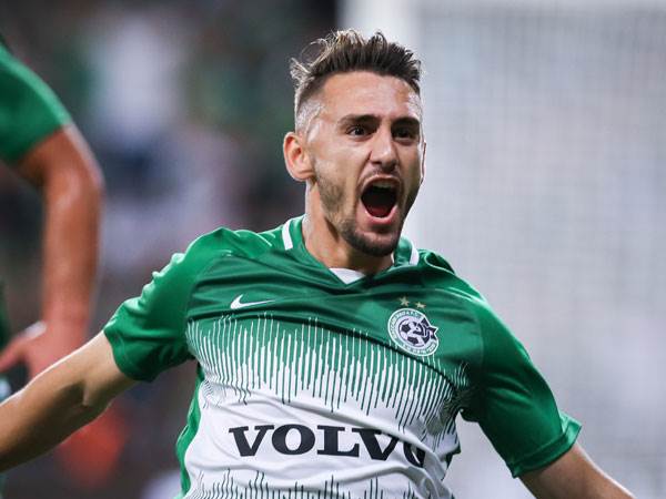 יחגוג גם במדים הלאומיים? אצילי (מאור אלקסלסי)