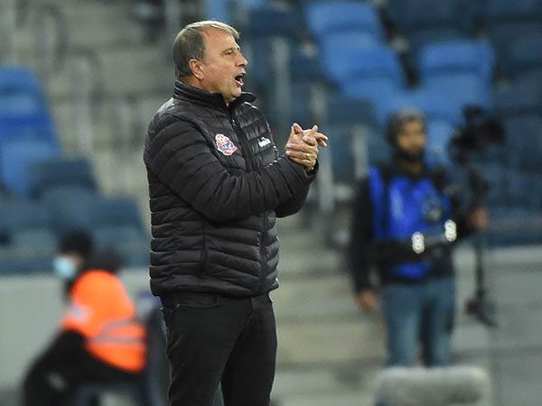 אלישע לוי. סוער בחיפה (ברני ארדוב)