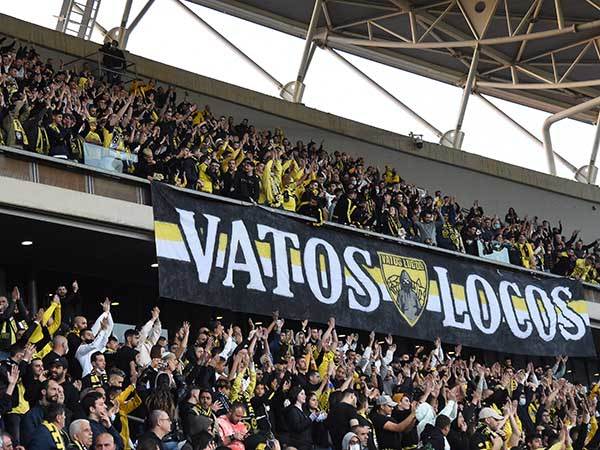 אוהדי מכבי נתניה. אכזבה בקבוצה (ברני ארדוב)