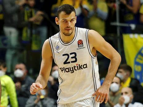 בחר בלבן של ת"א. ז'יז'יץ' (אלן שיבר)