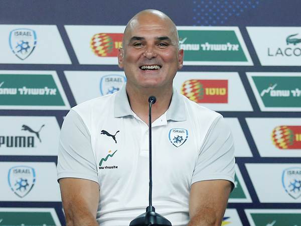 אלון חזן. הבכורה מתקרבת (אלן שיבר)