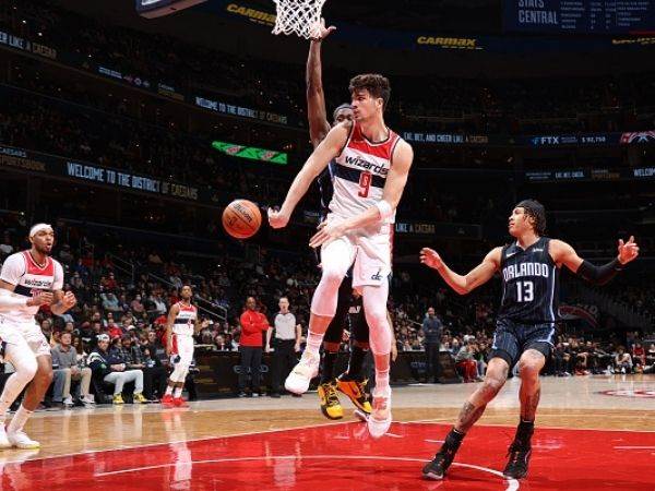 (Stephen Gosling/NBAE/Getty)