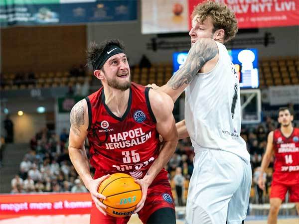 במשחק הקודם זה נגמר במהלך האחרון (צילום: ליגת האלופות של פיב"א)