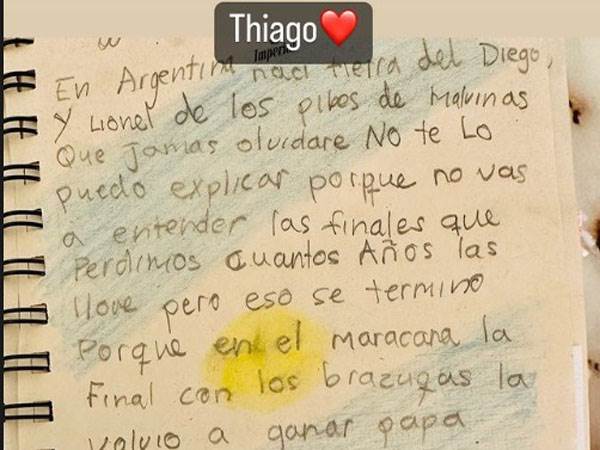 ההקדשה של טיאגו בסטורי של אנטונלה (מתוך האינסטגרם של אנטונלה מסי)