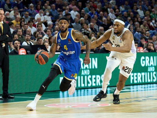 אי אפשר להסתמך על מומנטום בעונה שלמה (Angel Martinez/Euroleague Basketball via Getty Images)