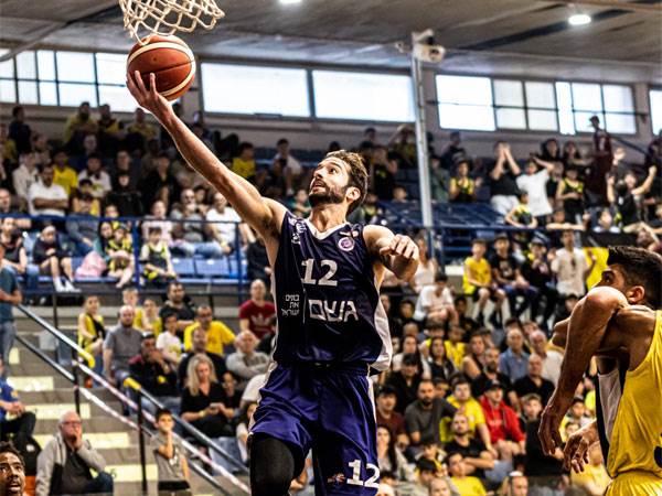 (יעל אמסילי, מנהלת הליגה הלאומית)