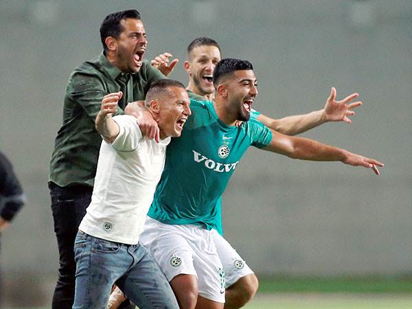 הדלת פתוחה בפניו (אלן שיבר)