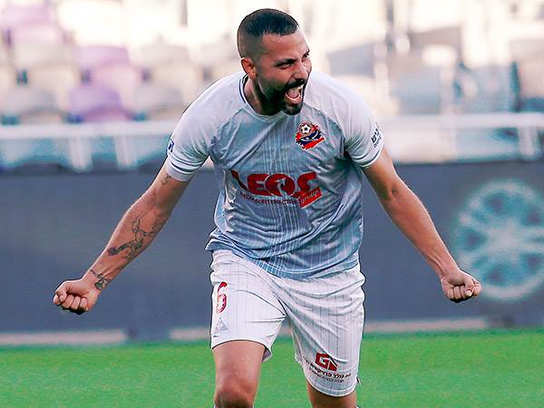 גל אראל. בדרך לצוות המקצועי (אלן שיבר)