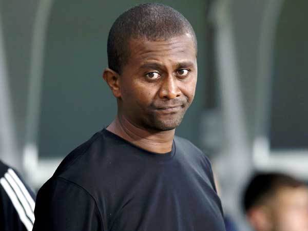 הזהיר משאננות. דגו (אלן שיבר)