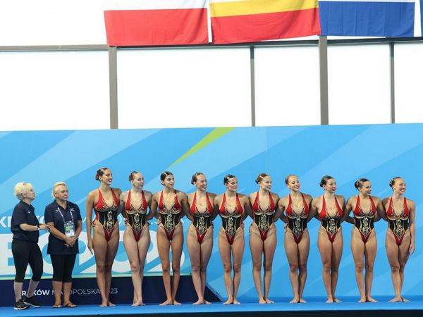 נבחרת ישראל בשחייה אמנותית | צילום: הוועד האולימפי בישראל, עודד קרני