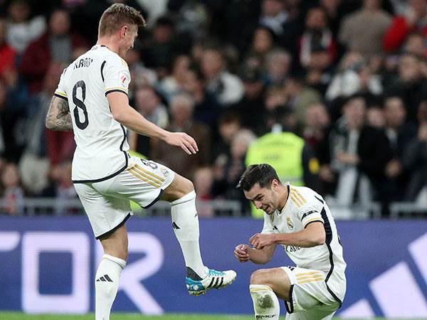 דיאס מודה לקרוס על הבישול הגאוני (Gonzalo Arroyo Moreno/Getty Images)