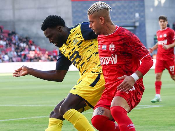 אבל סופרת ארבעה הפסדים רצופים (צילום: דני מרון)