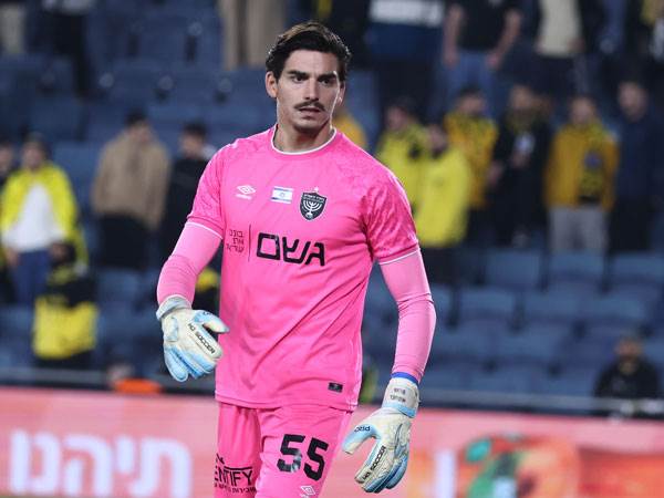 סילבה. מתגעגע למשפחה (דני מרון)