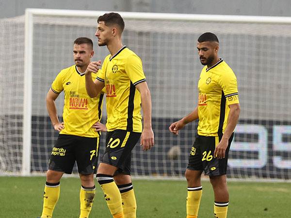 “נישאר בליגה“ (דני מרון)