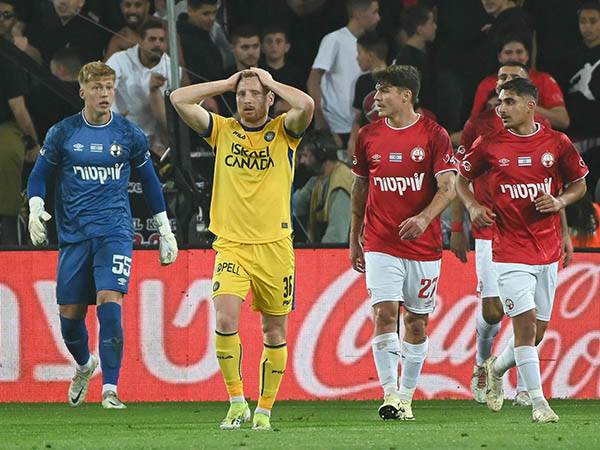 מכבי ת“א ירדה מאוכזבת (צילום: ברני ארדוב)