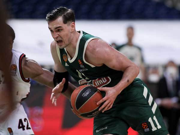 מול האקסית (Panagiotis Moschandreou/Euroleague Basketball via Getty Images)