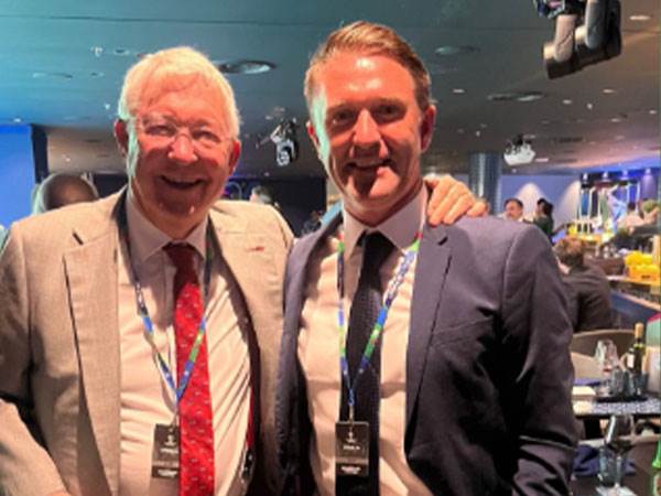 מאמן מכבי תל אביב, רובי קין, עם אלכס פרגוסון