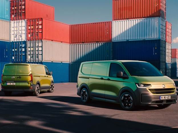 גדול מה-T6.1, מבחוץ ומבפנים