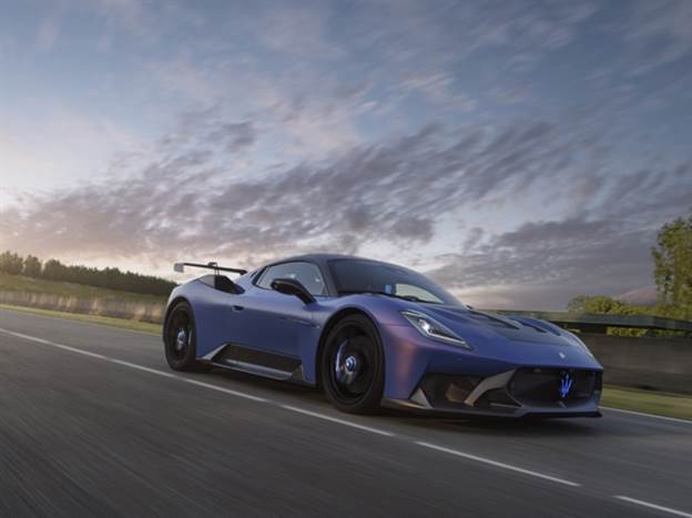 מזראטי GT2 סטראדלה - תוספת של 10 כ"ס בלבד, אבל יש לה הרבה יותר מזה