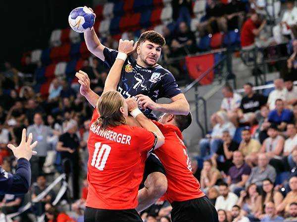 אור לוי ממ.כ. חולון (צילום: הדר ואן קולא, איגוד הכדוריד)