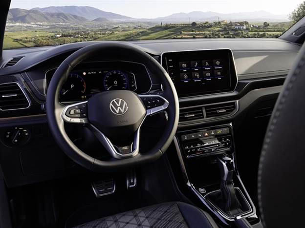 ב“לייף“ יש לוח מחוונים דיגיטלי קטן יותר. על מה עוד תוותרו?