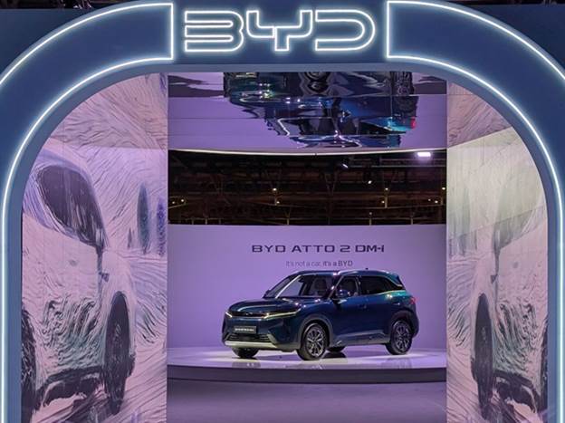 BYD אטו 2 - היברידי-נטען ראשון בקטגוריית רכבי הפנאי הקטנים