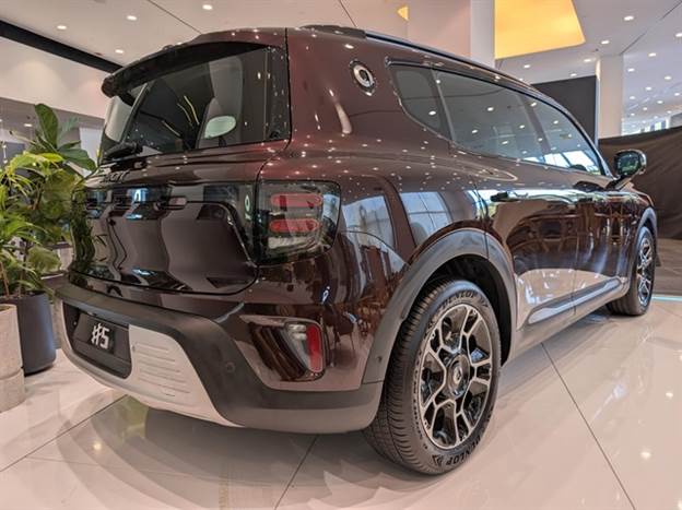 סמאט #5 - רכב פנאי גדול, D-SUV עם 5 מושבים ותא מטען ענק