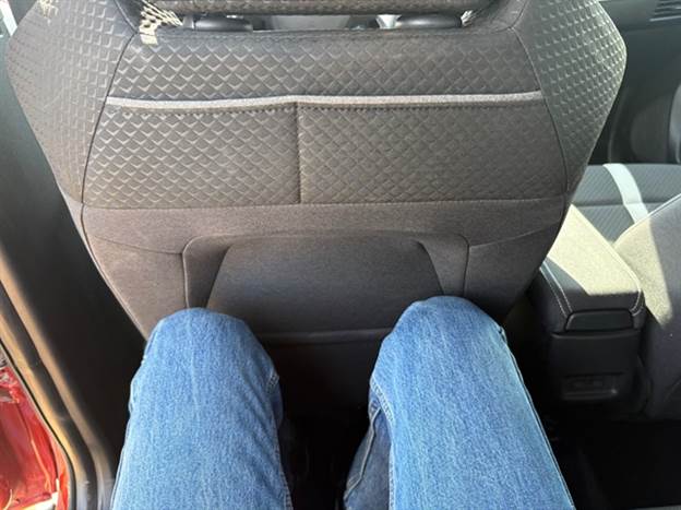 מרווח הרגליים מצומצם למבוגר