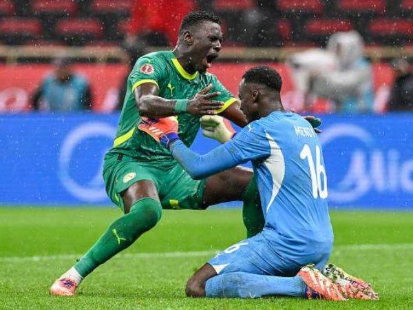 SEBASTIEN BOZON / AFP via Getty Images