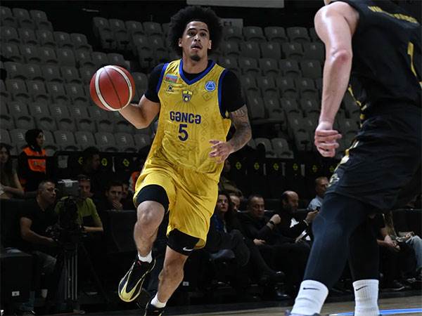 (FIBA)