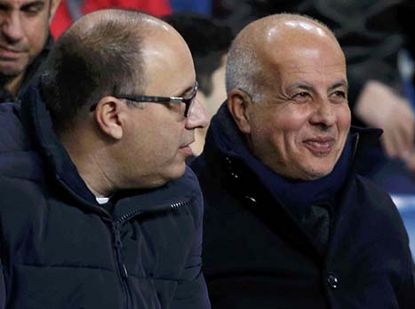 מרוצה מהמאמן. לוזון (אלן שיבר)