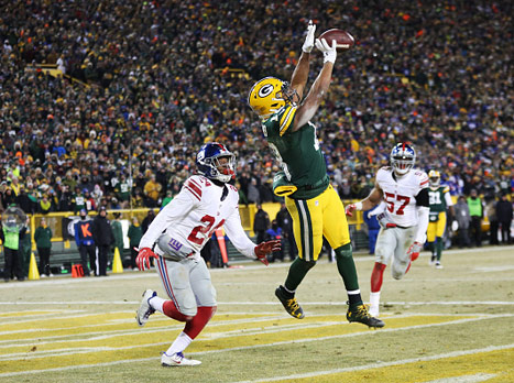 מעך את הג'יאנטס בדרך לרבע. קוב (Getty)