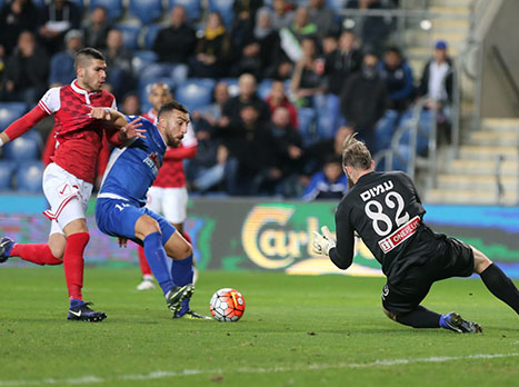 אלו ועמוס. שניהם בפנים (נמרוד גליקמן)