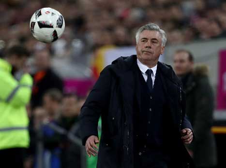 אנצ'לוטי ינצח בחזרה מהפגרה? (Getty)