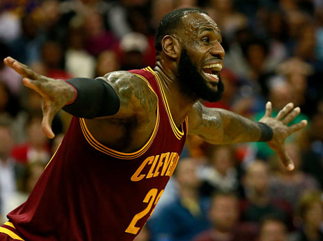 טריפל דאבל של לברון לא מנע הפסד (getty)