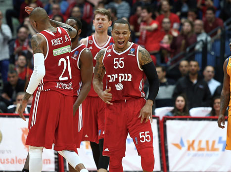 ג'רלס שואג משמחה (אלן שיבר)