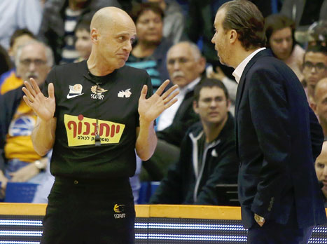 חיפש נחמה אצל השופטים. פיאניג'אני (אלן שיבר)