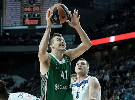כמעט החזיר את דרושפאקה. זיזיץ' (Getty)