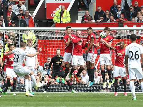 הבעיטה של סיגורדסון. ביצוע מושלם (getty)