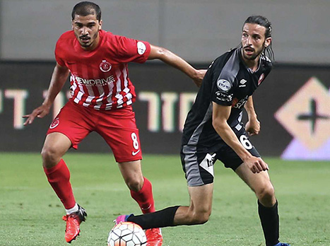 עתידו עדיין לא ברור. שבתאי (אלן שיבר)