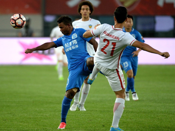 ר.פ פתחה את הסיבוב ברגל שמאל