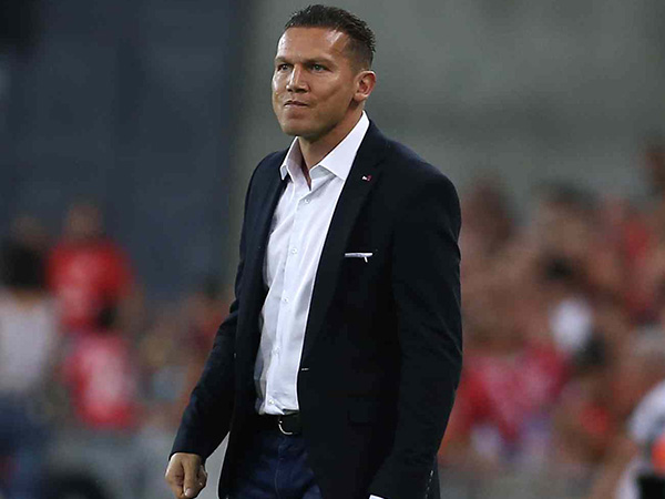 לא יכול לישון טוב בלילה. בכר (אלן שיבר)