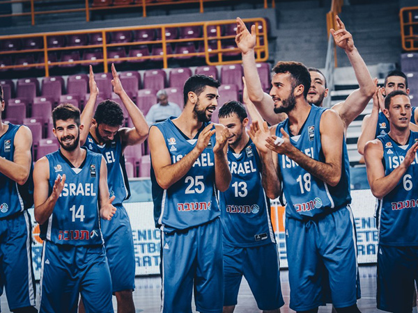 נבחרת העתודה חוגגת אחרי רבע הגמר. יחוללו סנסציה? (פיב"א)