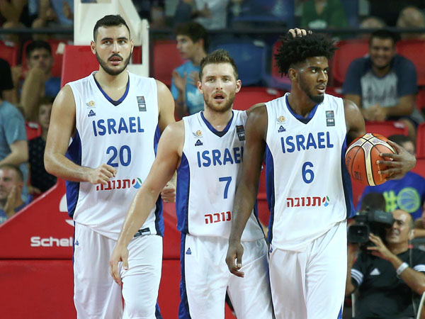 הכחולים לבנים נשארו מושלמים בהכנה (אלן שיבר)