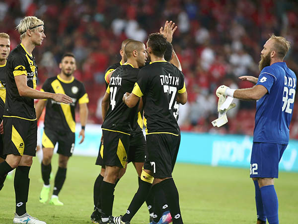 שחקני נתניה קיבלו מחמאות (אלן שיבר)