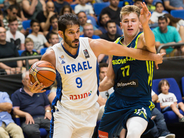 ינושל מראש הנבחרת. כספי (אלן שיבר)