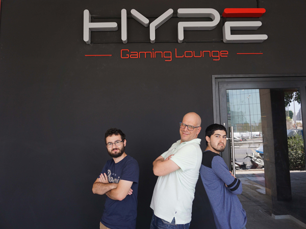 מימין לשמאל: עידו ברוש, עומר גרוס, יואב סוכן. צילום: מיכאל שוסטין.