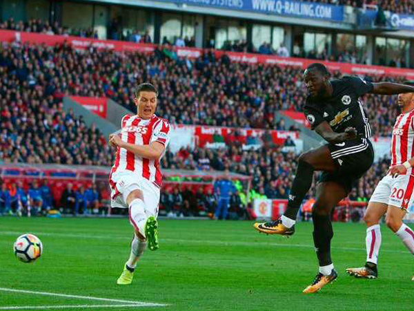 ולוקאקו לא הצליח להשלים צמד ולהשיג ניצחון (getty)