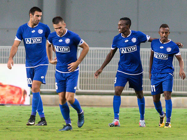 אבל אג'אי ניצל טעות מיד בפתיחת המחצית השנייה וסידר יתרון לאשקלון (עודד קרני)