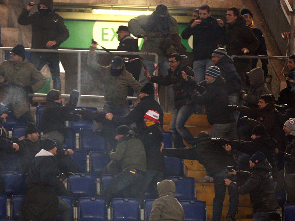 מהומות בין אוהדי רומא ולאציו   (Getty Image)